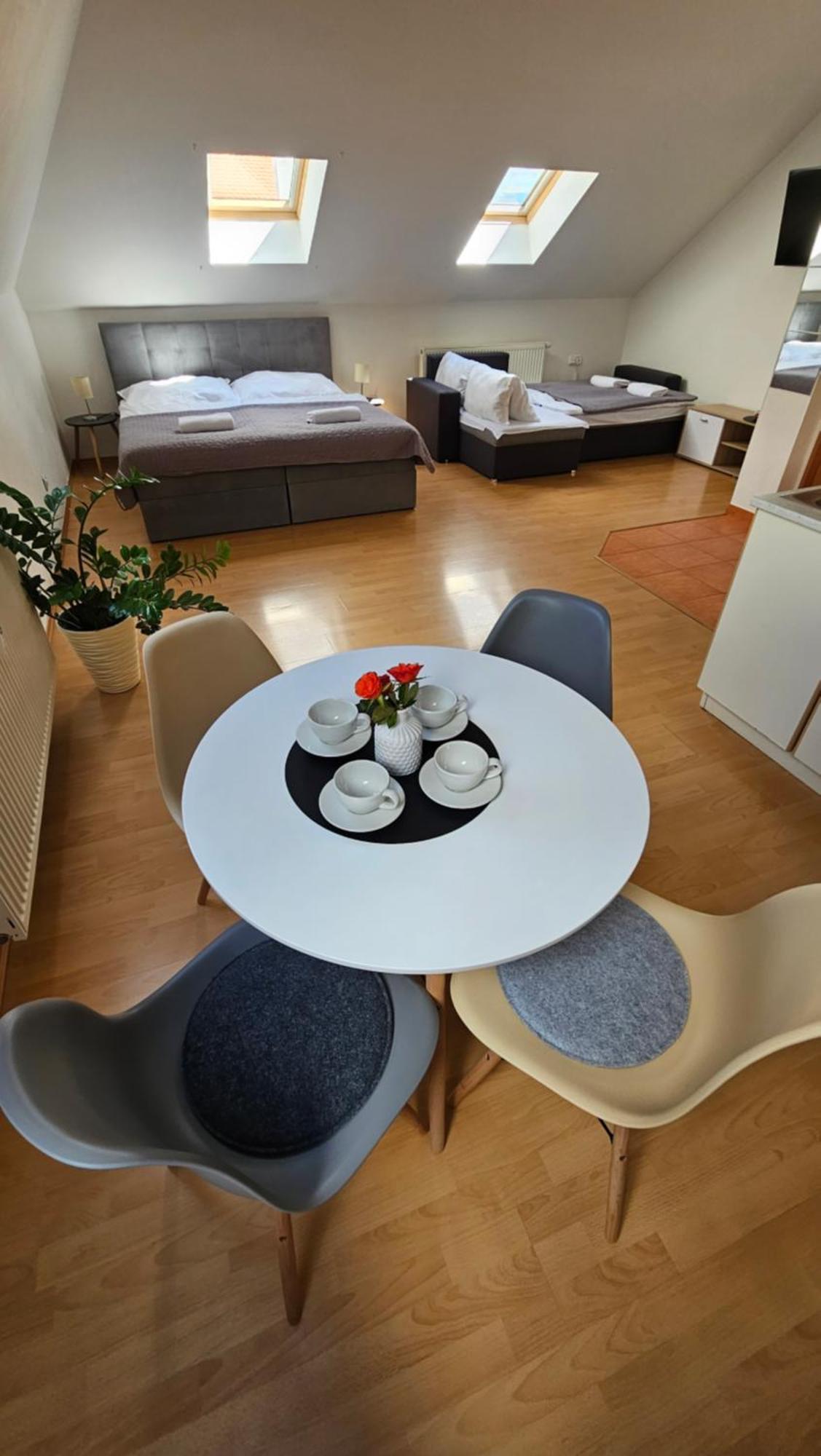 Apartmany V Zlatej Ulicke ボイニツェ エクステリア 写真